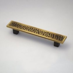 Λαβή επίπλων τετράγωνη ανάγλυφη μπρονζε 9,6cm